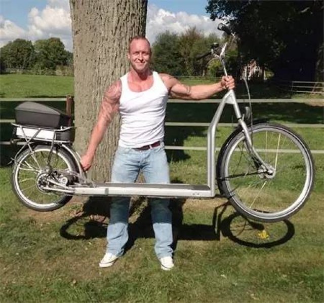 完爆摩拜、ofo？这个荷兰大叔发明的“走路自行车”，刷爆国外媒体、朋友圈